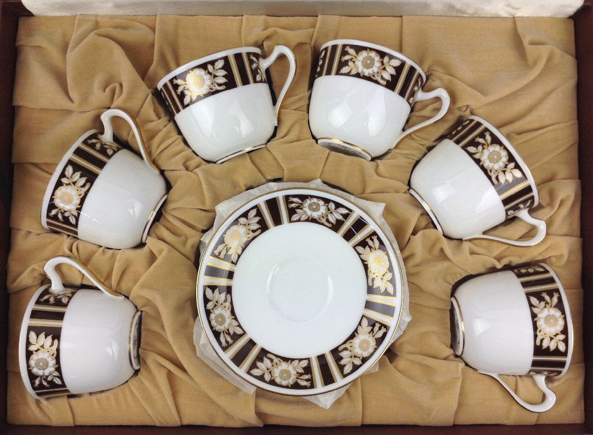 未使用 大倉陶園 OKURA CHINA ネスカフェゴールドブレンド10周年 未使用 大倉陶園 OKURA CHINA ネスカフェゴールドブレンド10周年