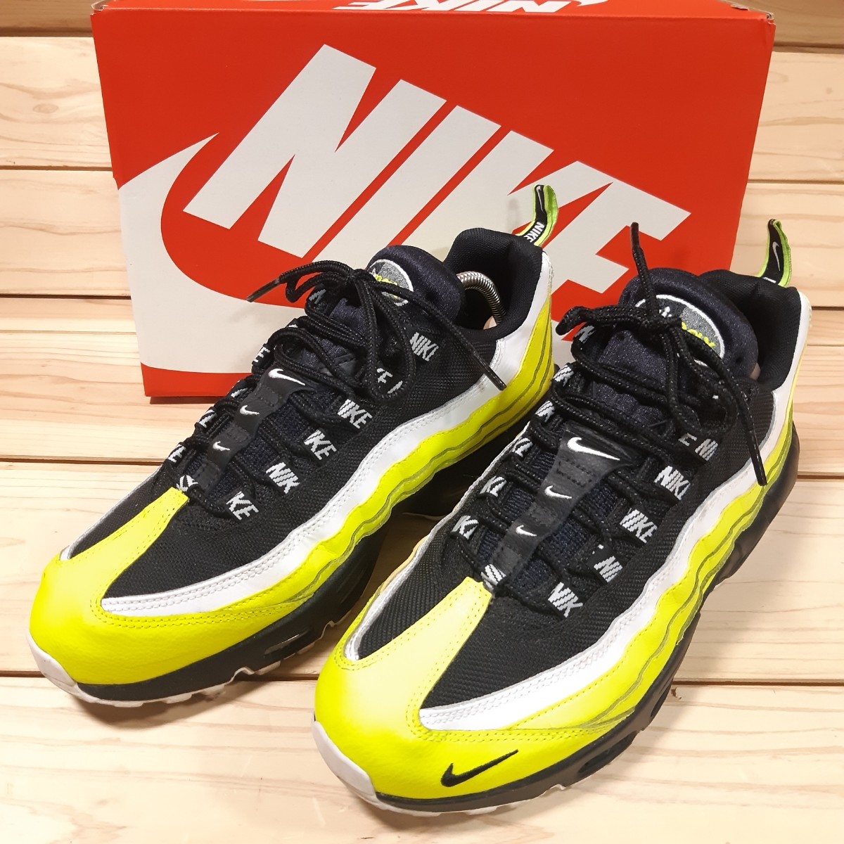 ナイキ エアマックス95 リバース ボルト 27cm イエロー NIKE ナイキ エアマックス95 リバース ボルト 27cm イエロー NIKE
