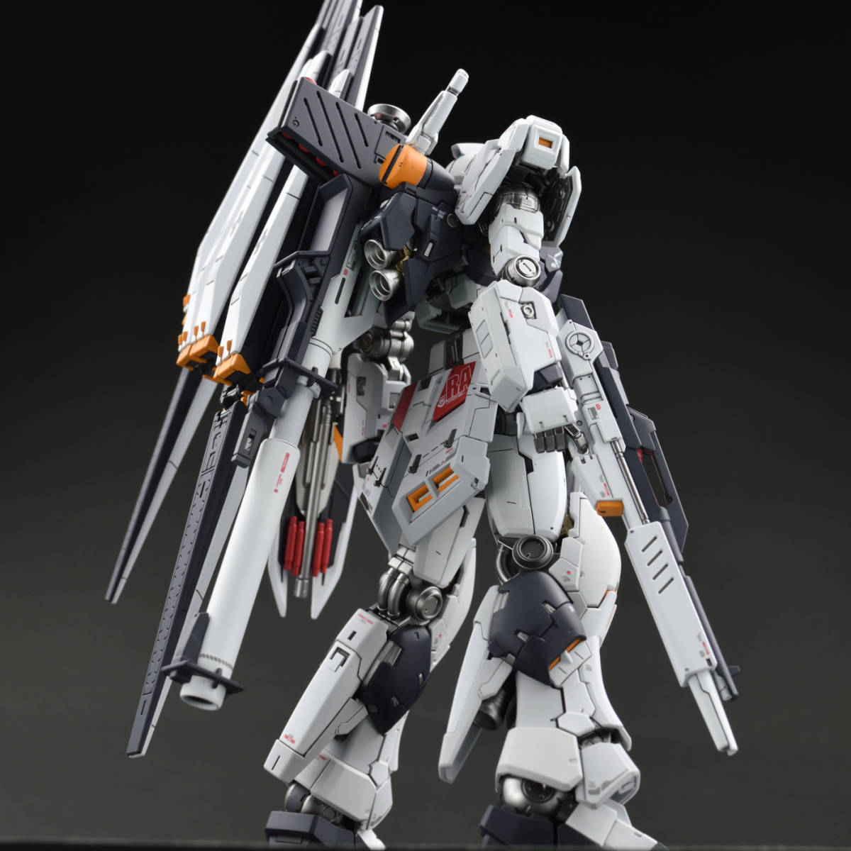 RG 1/144 RX-93 νガンダム 塗装済み完成品 | decoflat.cl