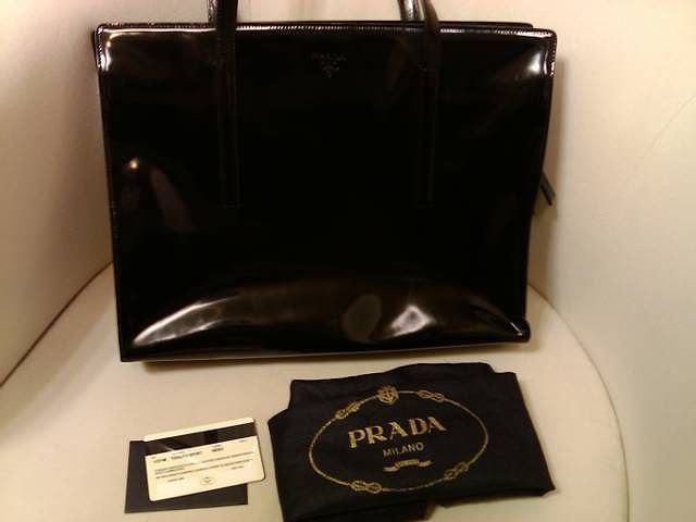 ★即決★PRADA（プラダ)ナイロン エナメルレザー　トートバッグ_画像2