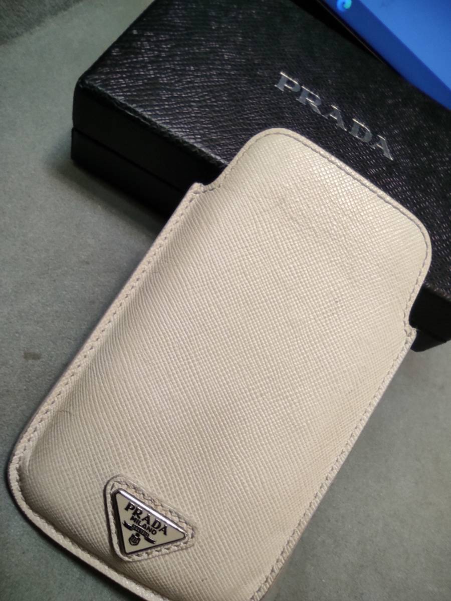 後払い手数料無料】 ☆送料無料即決☆PRADA(プラダ)レザー ケース