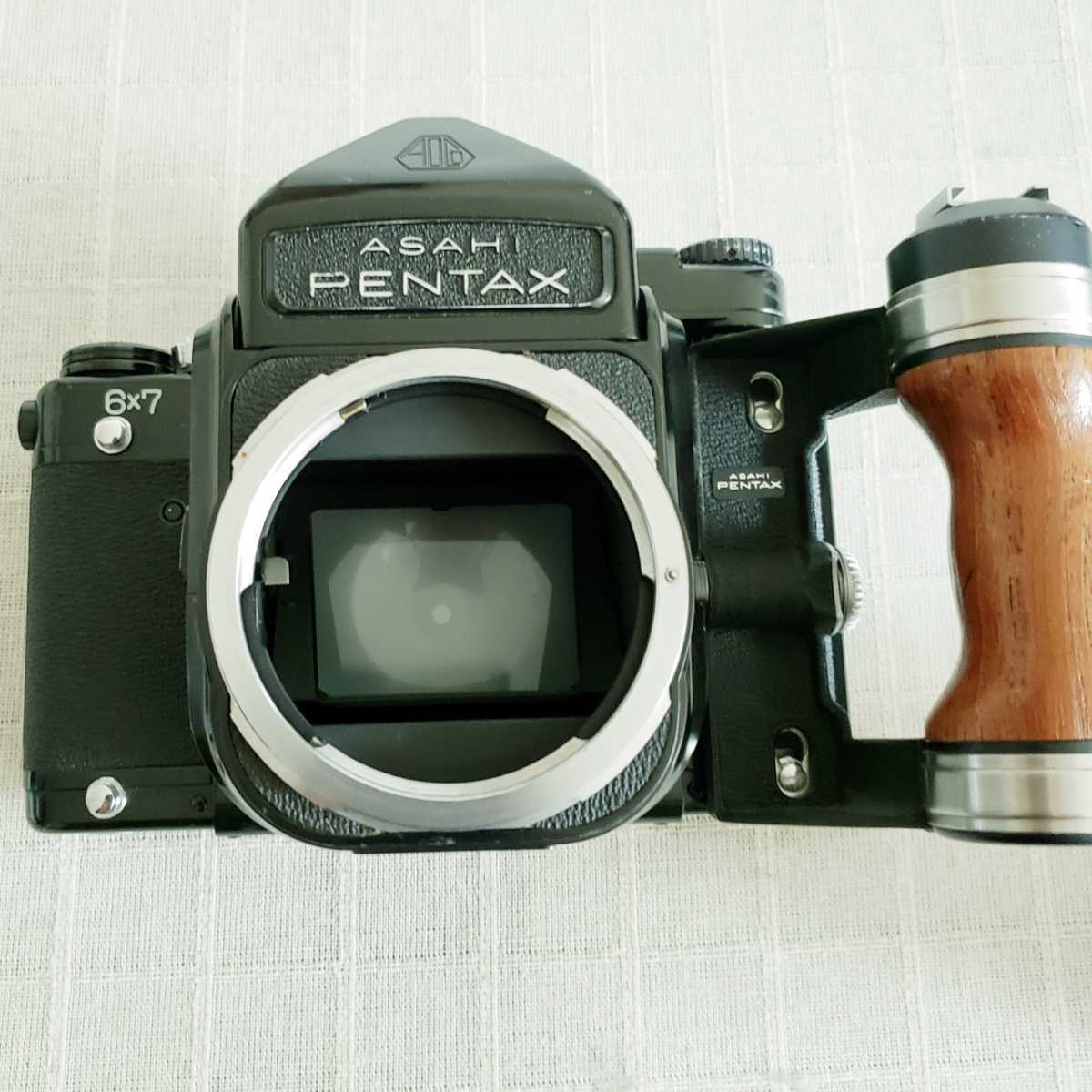 店舗保管品 ペンタックス PENTAX 6×7 木製グリップ レンズ2本 TAKUMAR