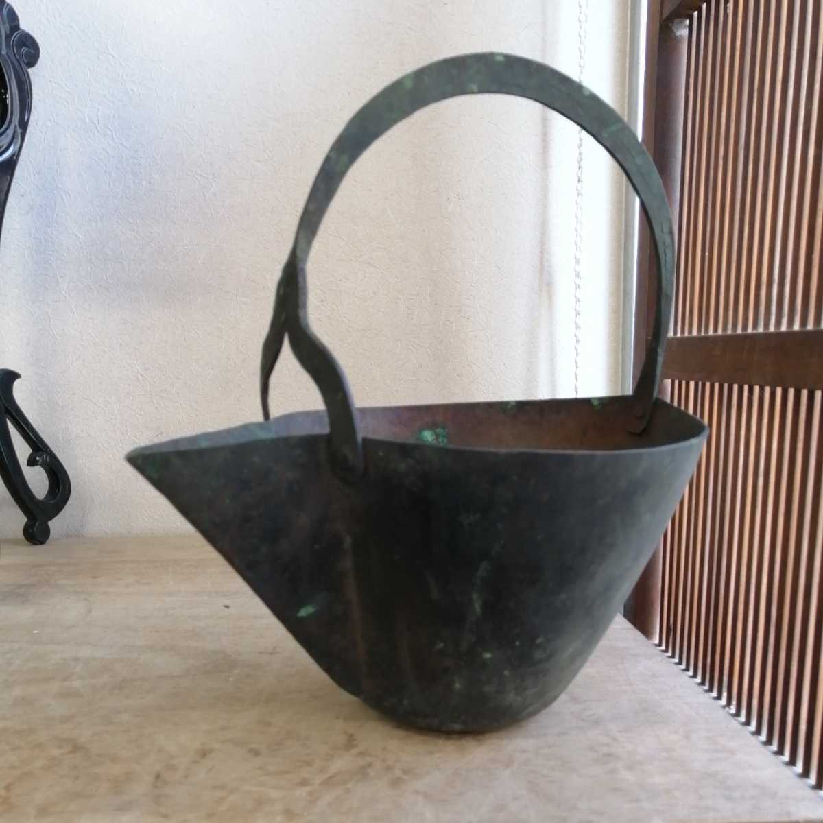 人気の贈り物が 骨董 銅器 器 手提げ 花入れ 水差し アンティーク 【超目玉枠】 骨董 銅器 器 手提げ 花入れ オブジェ 水差し 工芸品