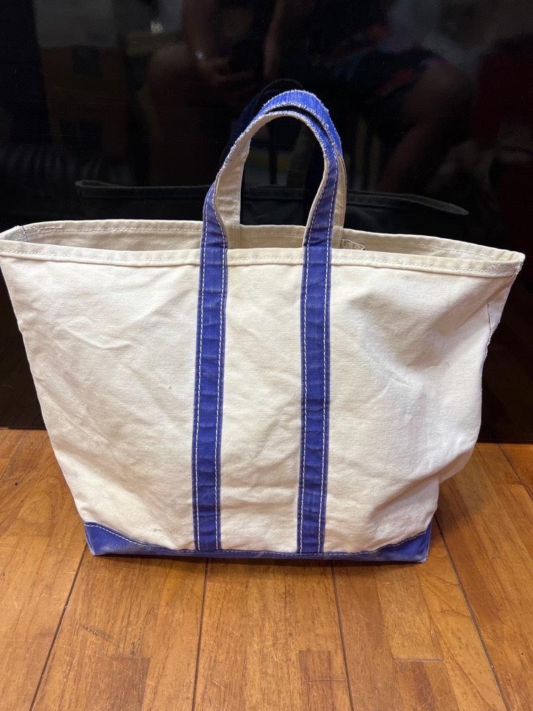 エルエルビーン BOAT AND TOTE (ホワイト× パープル) 筆記体タグ-