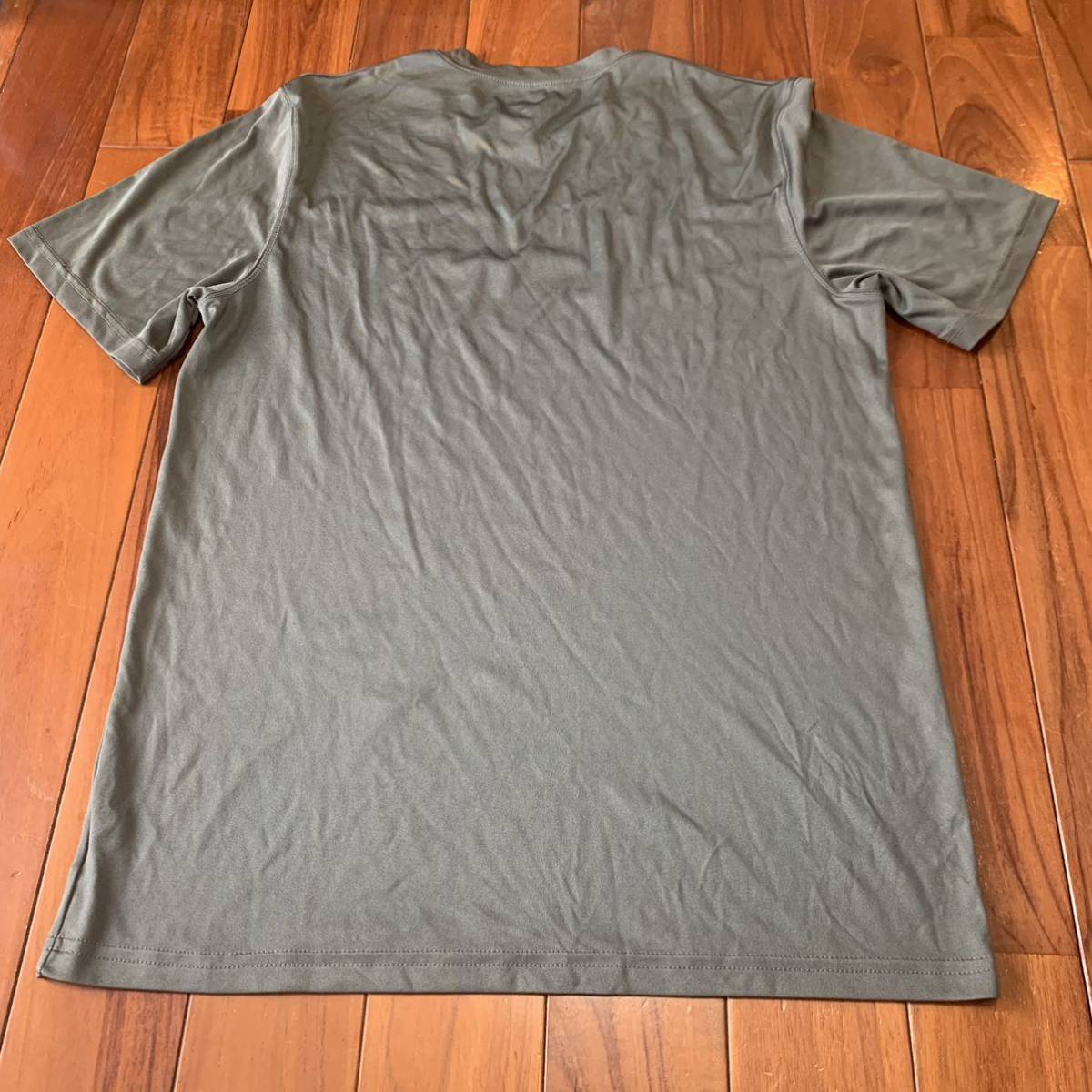 沖縄 米軍放出品 USMC MARINE CHAMPHION チャンピオン Tシャツ トレーニング ランニング 筋トレ スポーツ OD MEDIUM (管理番号EF15)_画像2