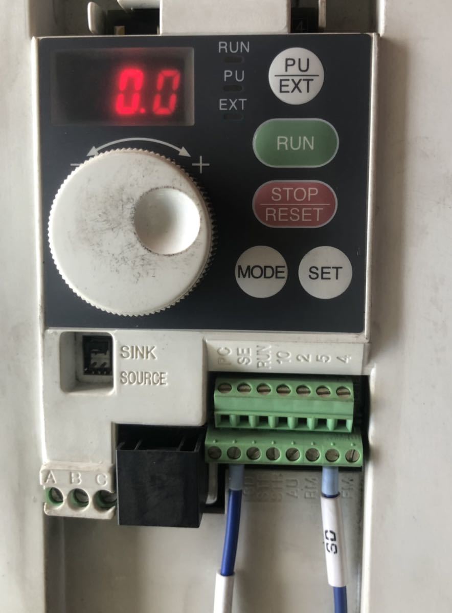 通電確認済 三菱インバータ FR-F520J-15K(fr-f520の値段と価格 通電確認済 三菱インバータ FR-F520J-15K(fr-f520の値段と価格