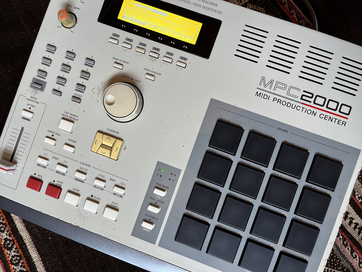 AKAI MPC2000 整備済品 フロッピーエミュレータ | patiooccitan.com