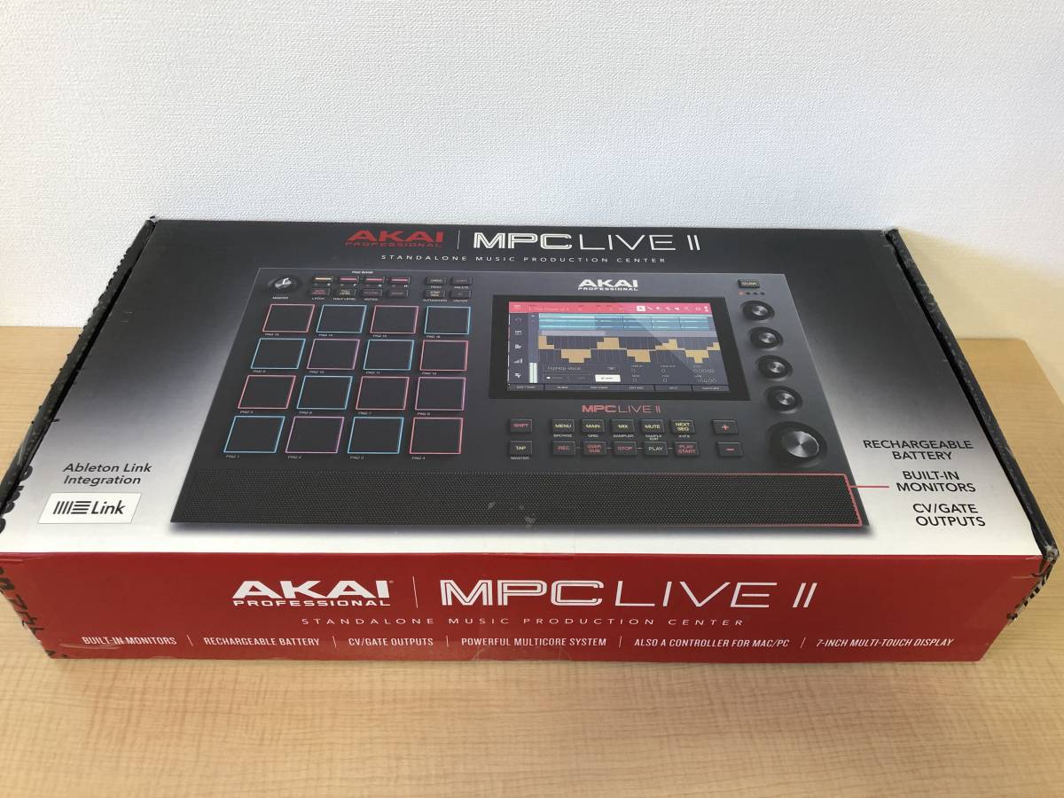 47%割引《HK1226》 AKAI professional MPC LIVE II Standalone Music ネット販促 LIVE MPC AKAI Ⅱ トラックメーカー DAW DTM 2 打楽器