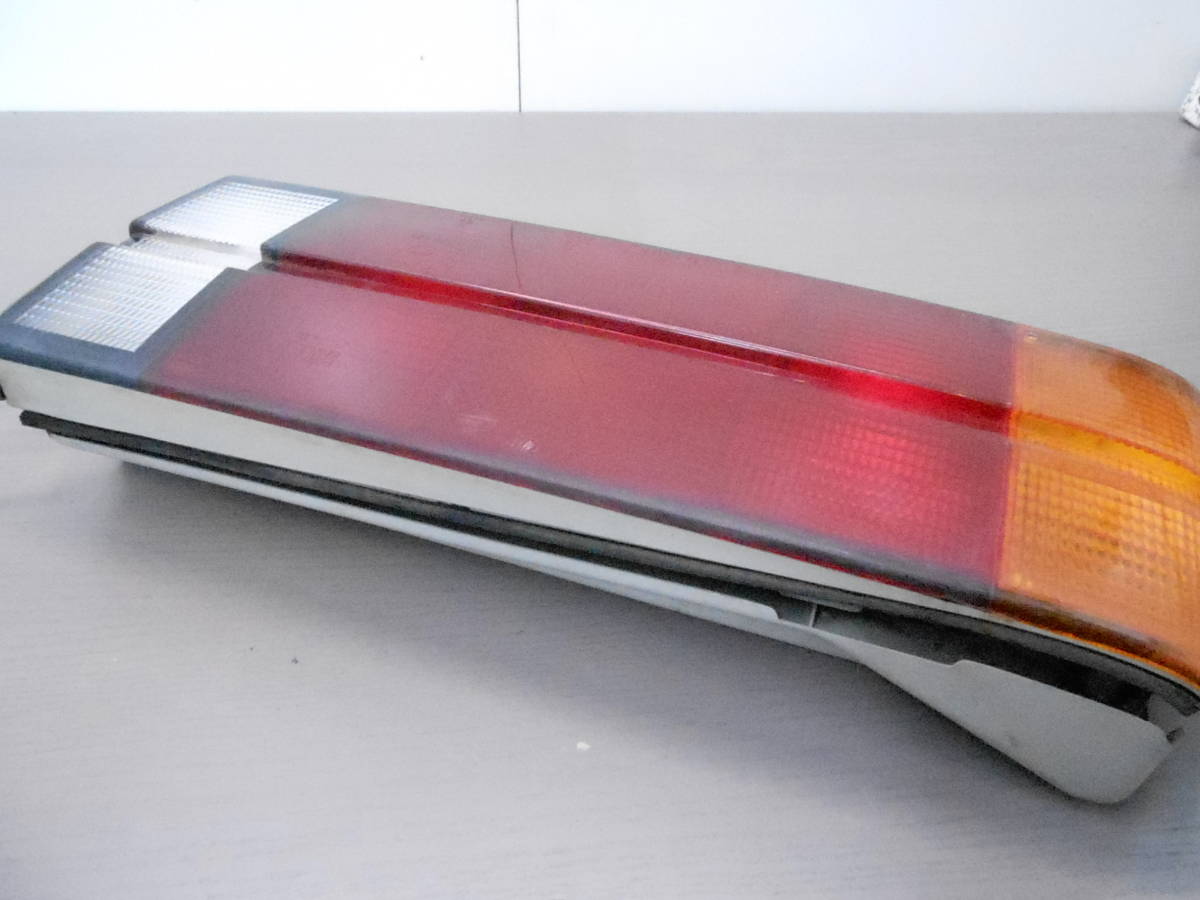 BMW E30 325i tail light left 