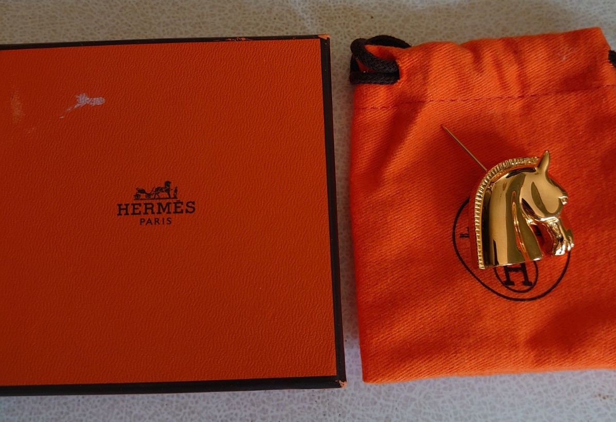 エルメス HERMES ホースヘッド ブローチ ピンバッチ ー 馬 ゴールド