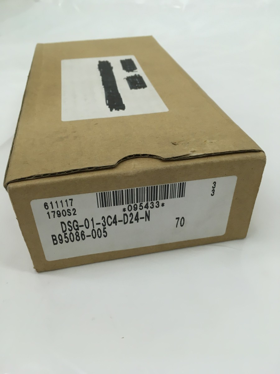 【中古品】YUKEN 電磁切換弁 DSG-01-3C4-D24-N /ITEX3N5AITH0_画像8