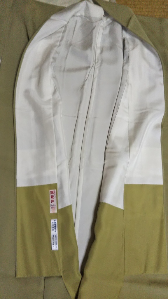 ヤフオク! - 荒井呉服店 付け下げ 紋付 高級正絹 和服 和装 着物