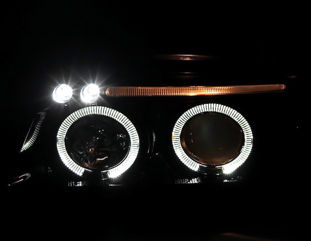 アウディ A4 セダン アバント LEDプロジェクター ヘッドライト インナークローム 左右 セット ランプ デイライト 95-99 ワゴン 送料無料_画像3