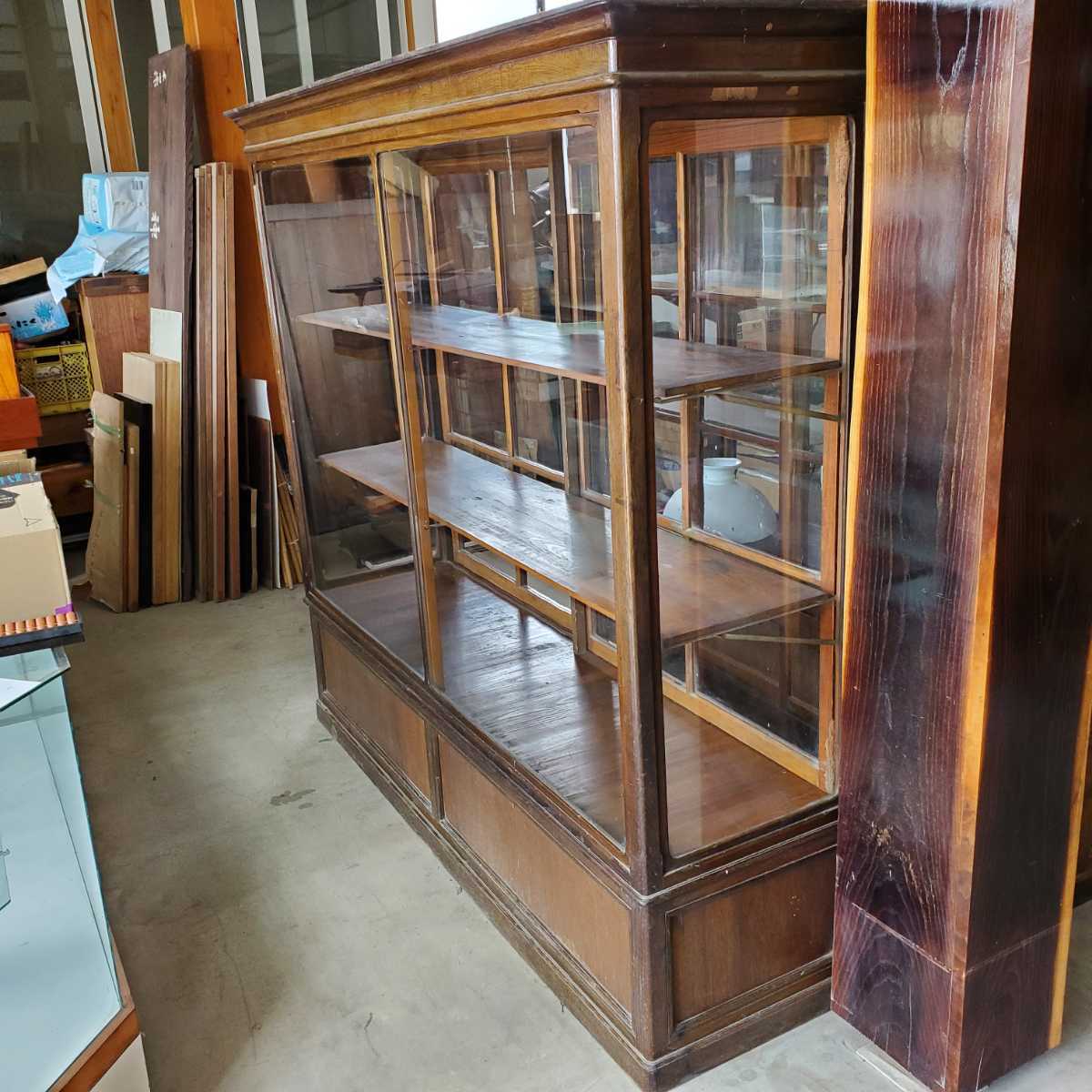  discount preliminary inspection possibility extra-large size taste ... exist .... wave glass old wooden glass case display shelf ( search display case Taisho romance No.1 receipt limitation (pick up) 