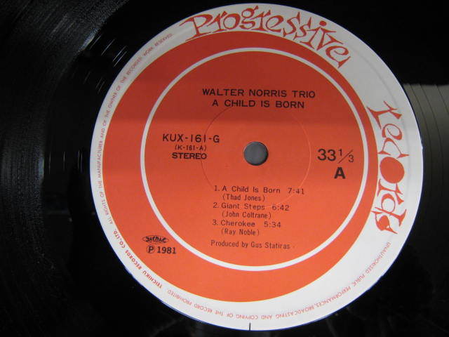 LP/美盤/WALTER NORRIS Trio - A Child is Born/KUX-161-G