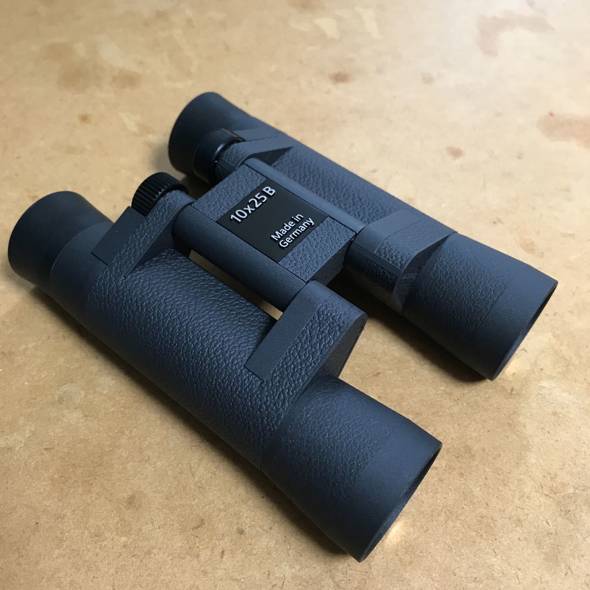 ZEISS (カールツァイス)双眼鏡 10×25 B ZEISS (カールツァイス)双眼鏡 10×25 B
