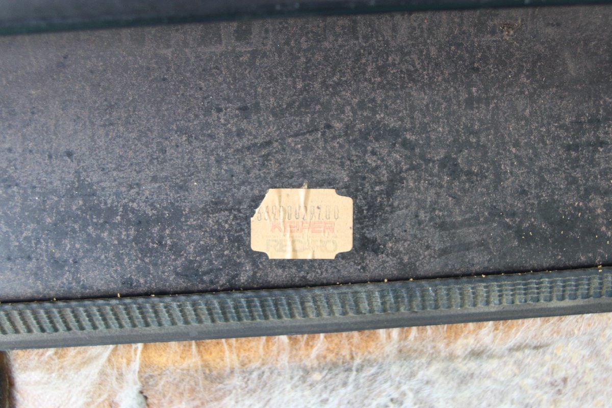 レカロ いすずジェミニイルムシャー純正品 旧LXに相当します。貴重品 旧車にどうぞ ジャンク品 9