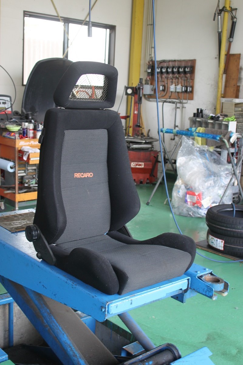 レカロ いすずジェミニイルムシャー純正品 旧LXに相当します。貴重品 旧車にどうぞ ジャンク品 3