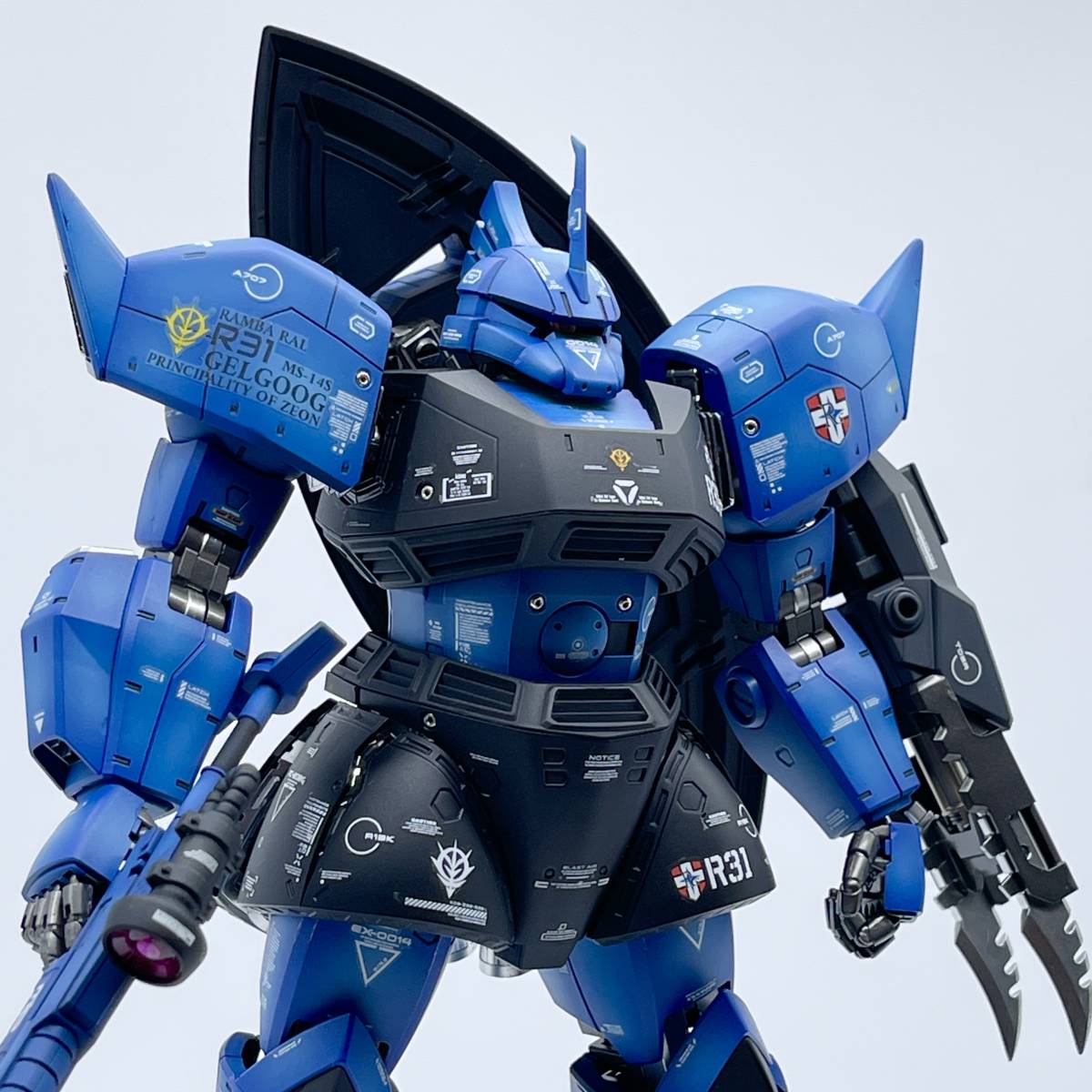 MG 1/100 ゲルググ ランバ・ラル専用 Ver.2.0 【全塗装・改修・完成品