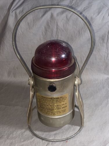 DORCO Portable EcoLite Aluminum Lantern Flashlight Cat. No.101 RED LENSE 海外 即決 - 2