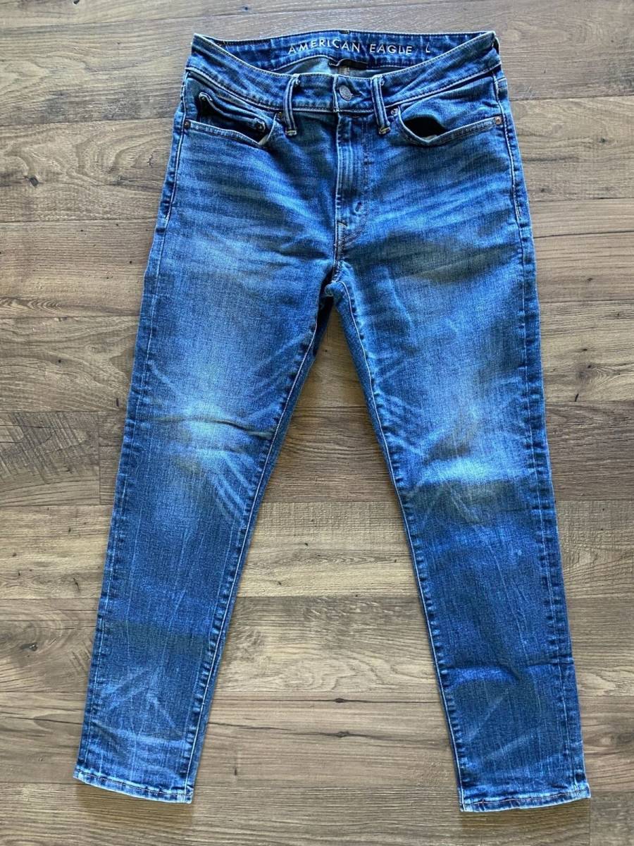 American Eagle Outfitters Airflex Medium Wash Distressed Slim Jeans Men's 31x30 海外 即決