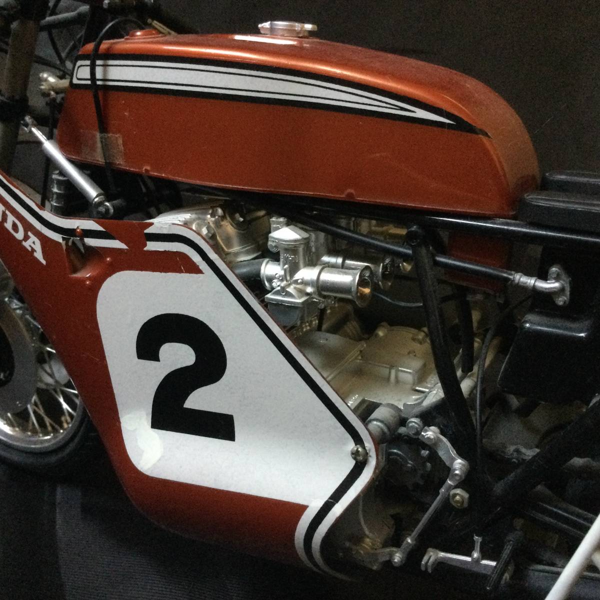 Yahoo!オークション - HONDA CB750 RACING TYPE 1/6 タミヤ 組立済み Yahoo!オークション - HONDA CB750 RACING TYPE 1/6 タミヤ 組立済み
