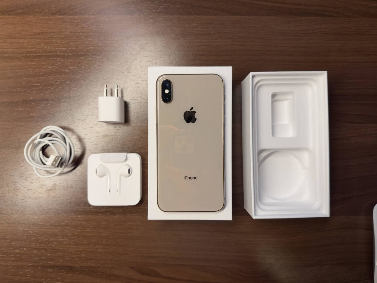 HOTお得 iPhone - iPhone xs ゴールド 256GB バッテリー79% simロック