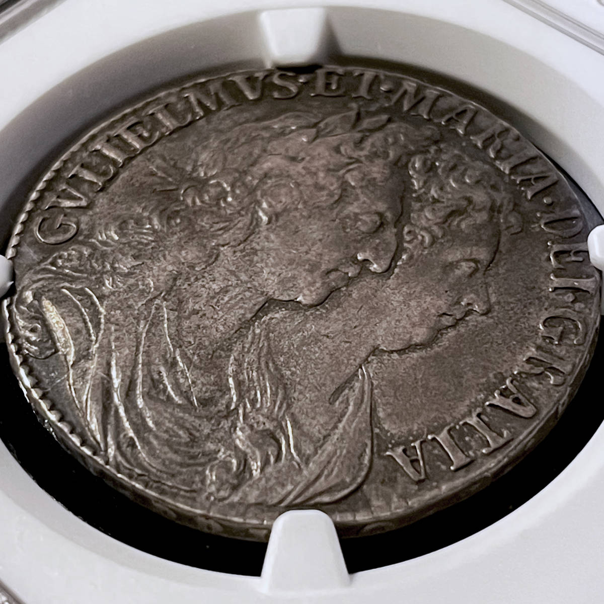 ☆世界4位 1689年 英国 ウィリアム&メアリー 1st肖像盾 ☆世界4位 1689年 英国 ウィリアム&メアリー 1st肖像盾