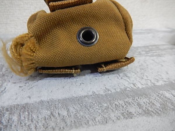 J27 訳あり特価！希少！◆MOLLE II HAND GRENEDE POUCH2個◆米軍◆サバゲー！_画像9