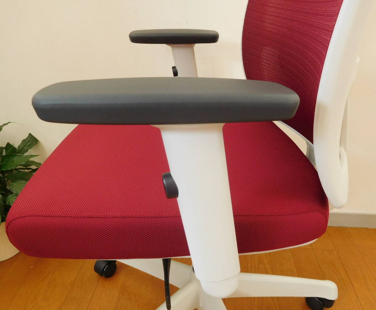 在庫一掃 未使用品 PLUS BJチェア alamocirugiaplastica.com