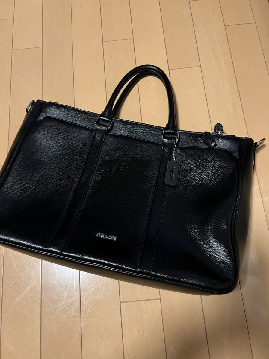 COACH コーチ　高級ビジネスバッグ ブリーフケース　黒色　ほぼ未使用のち美品です。　ネーム側ハンドルに若干ガサつきあり。_画像1