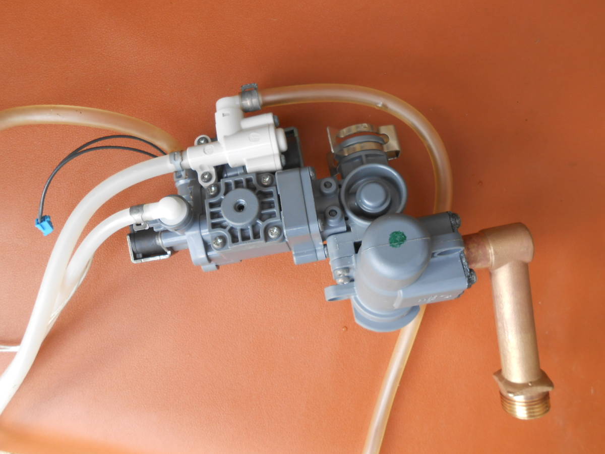 TOTO ウォシュレット一体形便器 TCF9032 各パーツ 給水電磁弁 TOTO ウォシュレット一体形便器 TCF9032 各パーツ 給水電磁弁