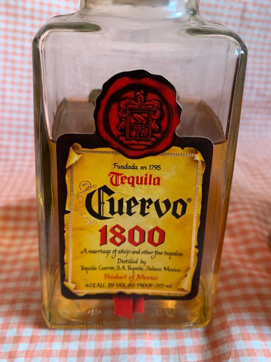 古酒 cuervo 1800 テキーラ クエルボ アネホ セット 今日で価格 古酒 cuervo 1800 テキーラ クエルボ アネホ セット 今日で価格