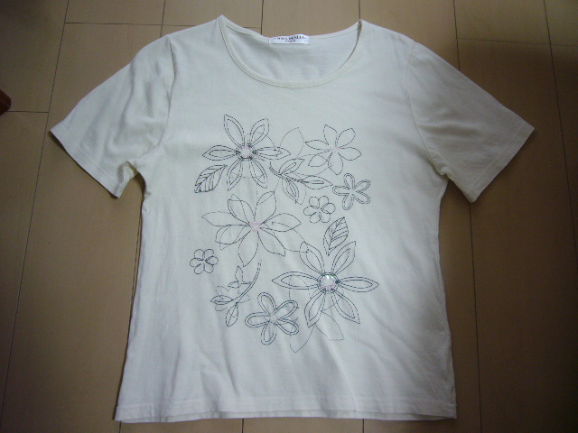 ANNA MALIA カットソー 半袖Tシャツ 生成り色　花柄　Ｍ　USED_画像1