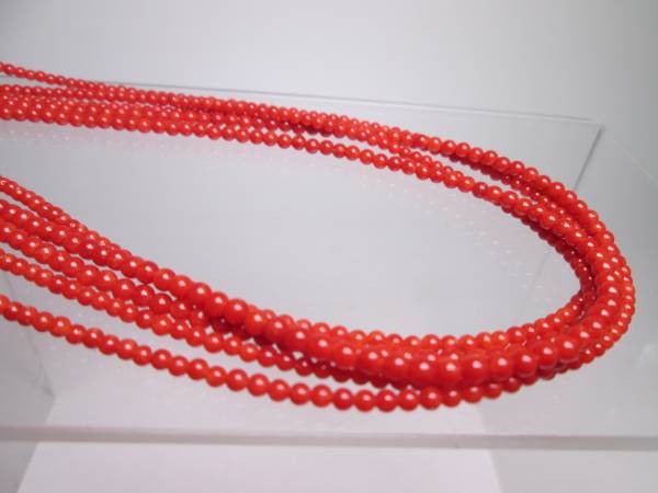[. month ]*book@.. red .. sphere 3mm. 5 ream long necklace 42g