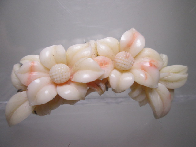 定番 【江月】アンティーク・本珊瑚の花彫刻の帯留め 18g 帯留め