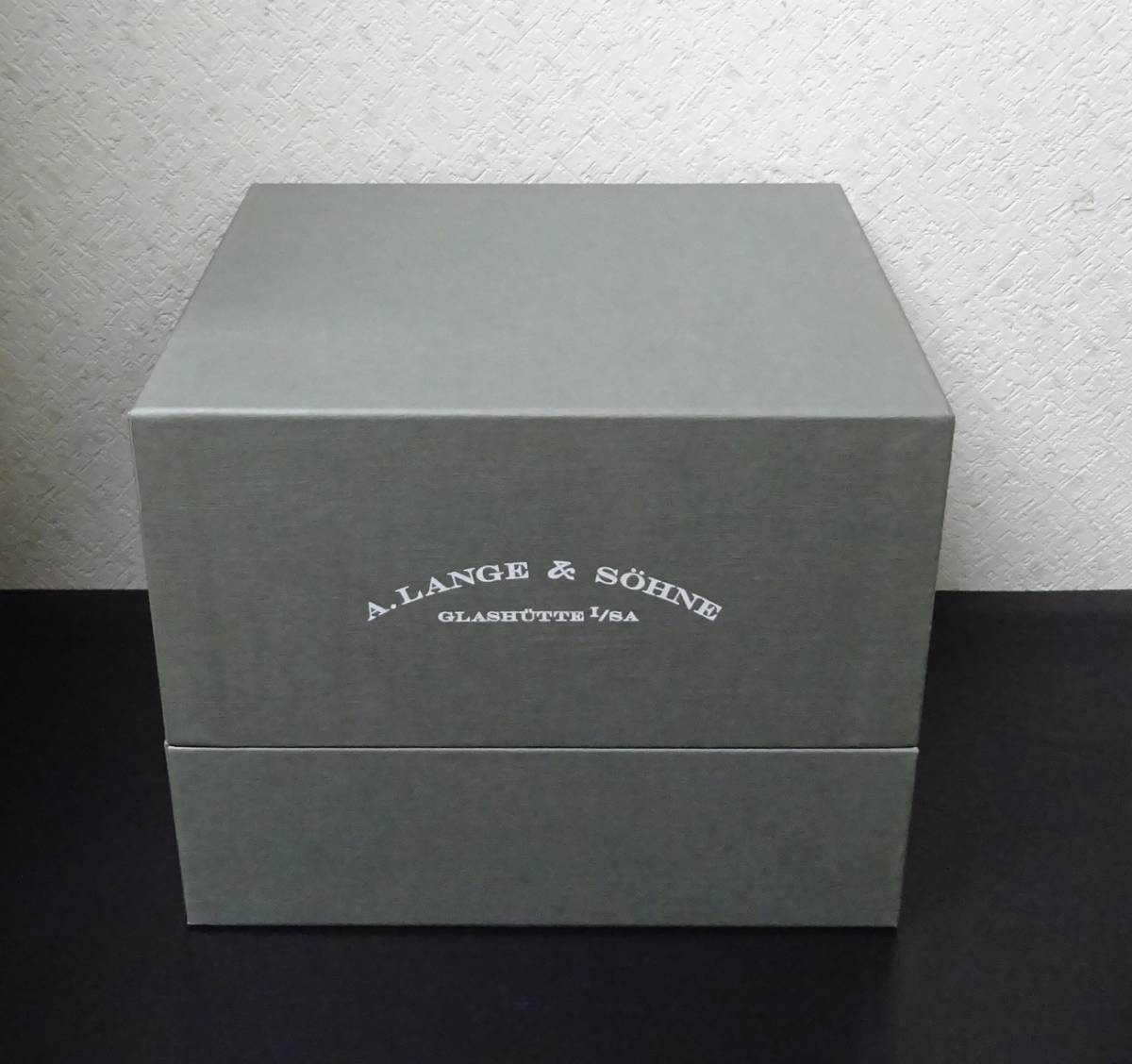 新品同様 純正外箱 ランゲ＆ゾーネ A.Lange&Sohne 美品 純正BOX