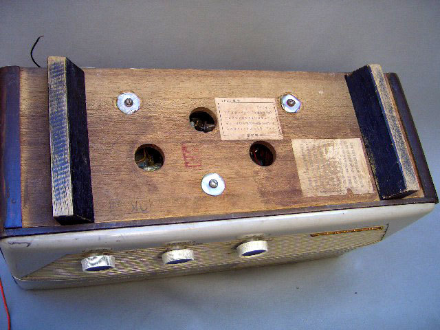 1950 60S ナショナル 真空管ラジオ NATIONAL Electric UM-635 1950 60S ナショナル 真空管ラジオ NATIONAL Electric UM-635
