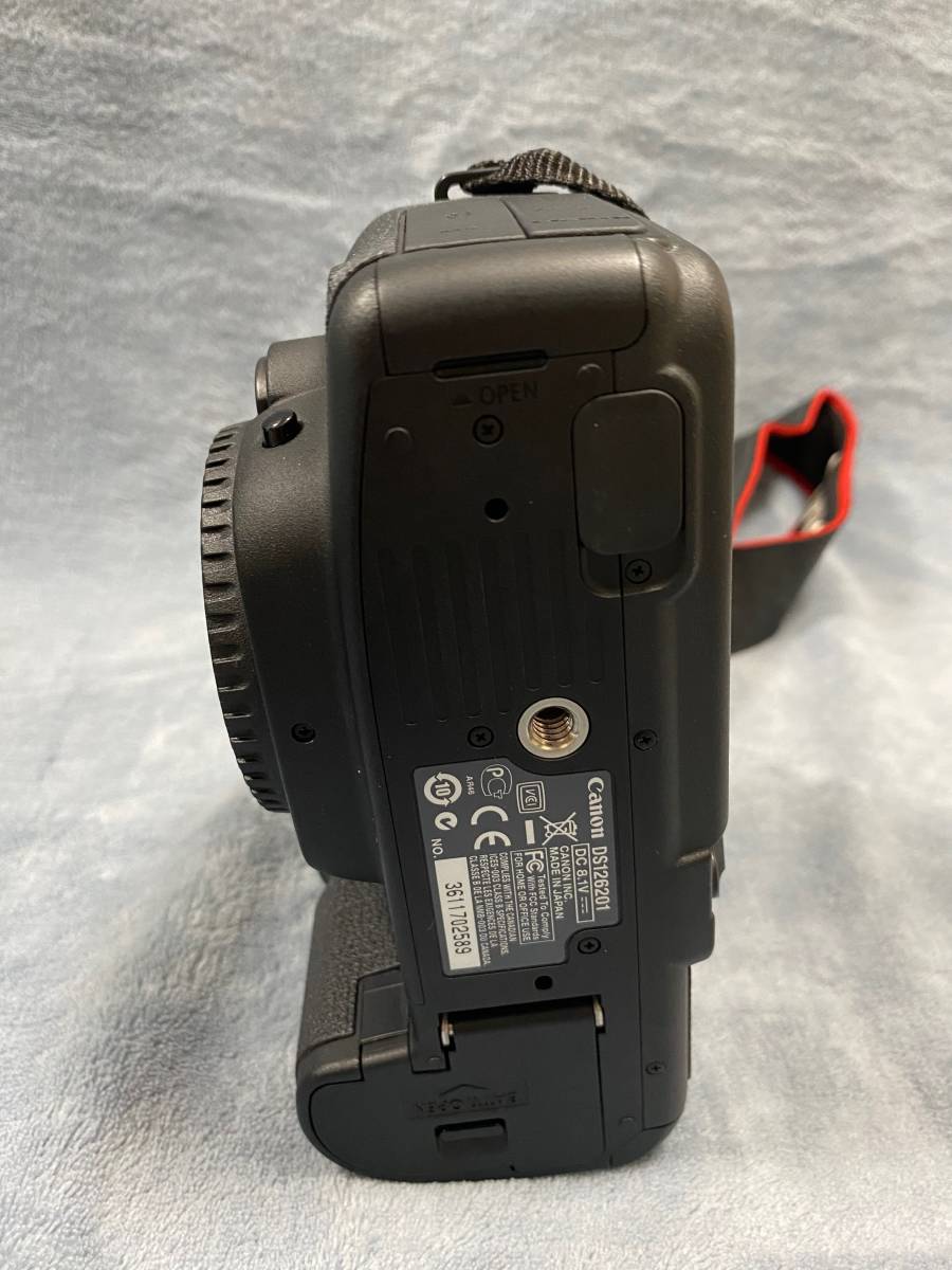 CANON EOS 5D Mark II 元箱付き バッテリーグリップ BG-E6付属