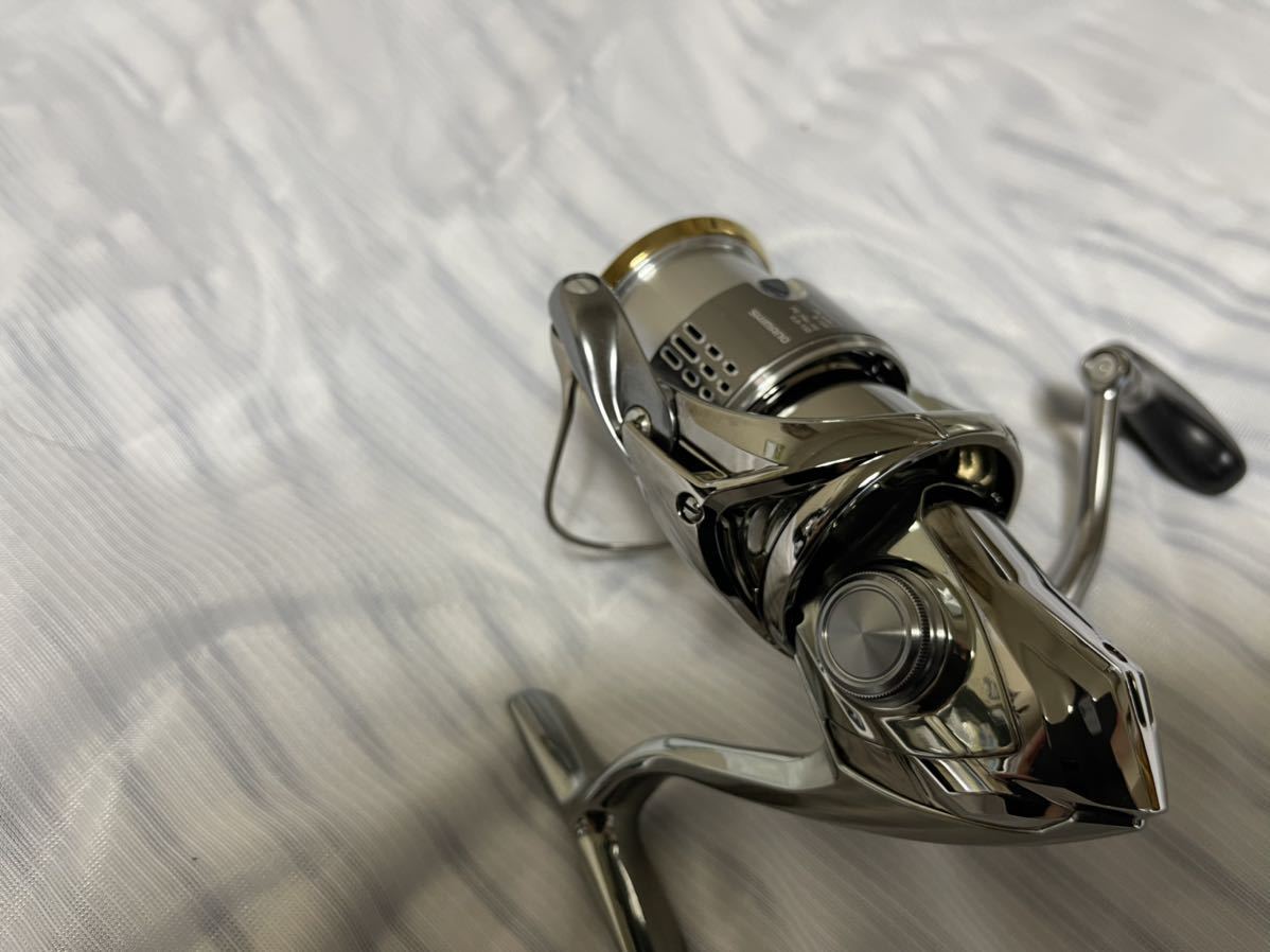 シマノ 18 ステラ C3000MHG 品 スプールC3000SHG 付属品なし 外箱なし