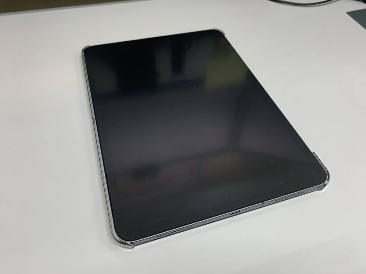 (R04046)iPad Pro(第2世代) 11インチ 512GB スペースグレー Docomo Wi