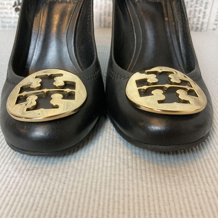 美品】トリーバーチ ウェッジソールレザーパンプス ブラックゴールド