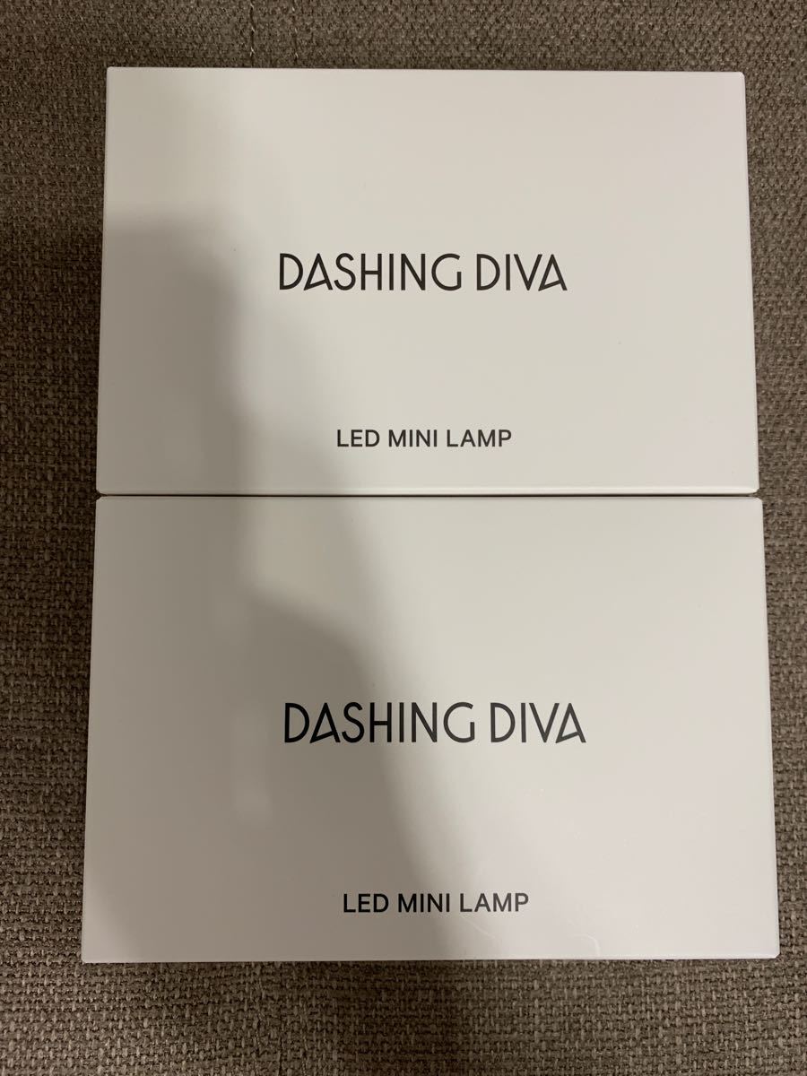 DASHING DIVA（ダッシングディバ） LEDミニランプ ２個セット｜PayPayフリマ