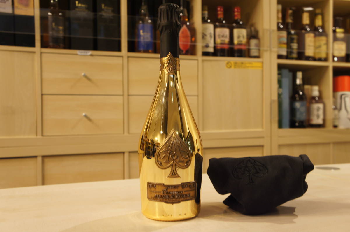 91403 アルマンド ブリニャック ゴールド ARMANED DE BRIGNAC 巾着付
