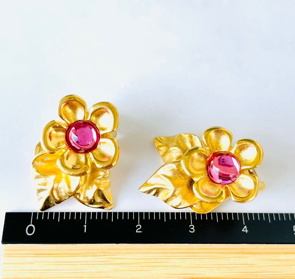 レア◇GIVENCHY ジバンシィ フラワー 花 イヤリング ゴールド色 ピンク