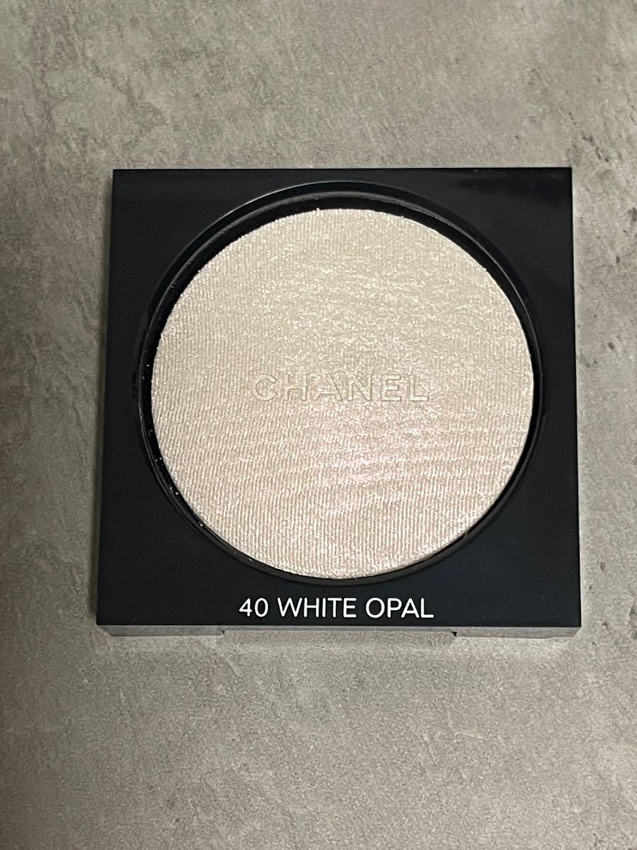 シャネル CHANEL プードゥル ルミエール 40 ホワイトオパール シャネル CHANEL プードゥル ルミエール 40 ホワイトオパール