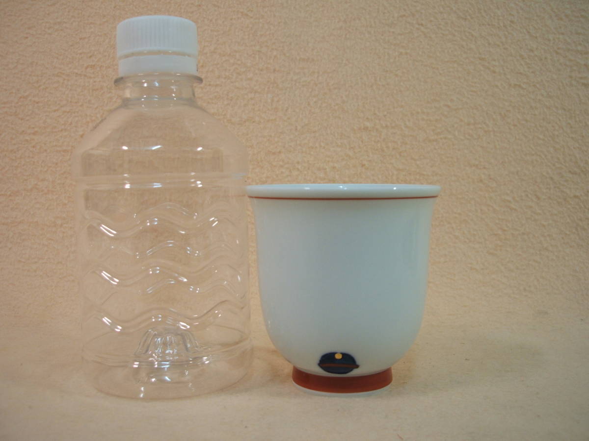  Arita ./ wave . see . high class super light weight glass * small ( bell cat * red ) 1 piece new goods hand .. small size length hot water . hot water . Hara . hot water . tea cup inside . Nagasaki prefecture range un- possible 