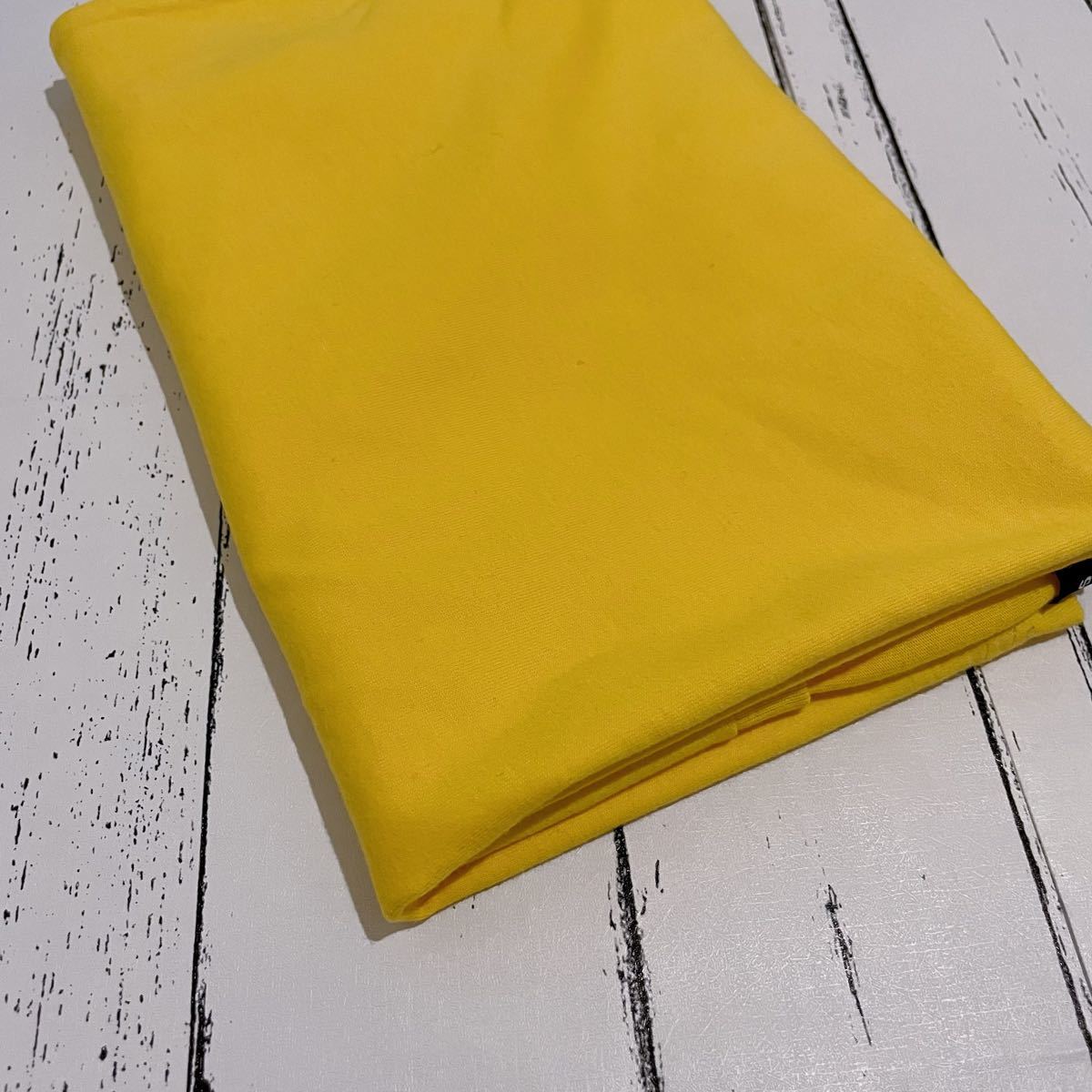 お得セット 綿100% 黄色 Tシャツ Sサイズ メンズ リーバイス デニムパンツ M おしゃれ 即購入可 オールシーズンジーンズ