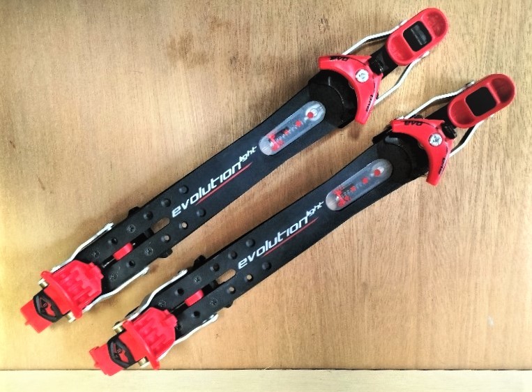 エボリューションライトEvolutin Light 山スキービンディング未使用