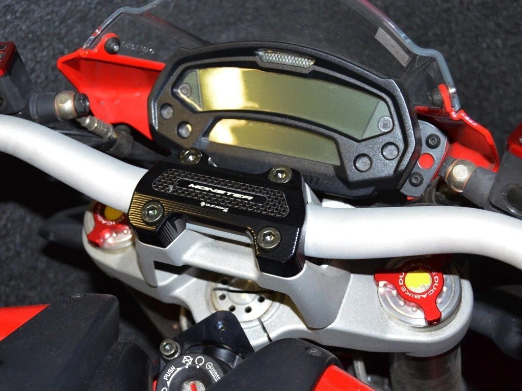 [ domestic stock ]DUCABIKEduka bike handlebar clamp black black DUCATI MONSTER 696 Ducati Monstar *